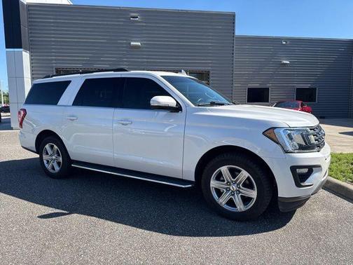 White Platinum Metallic Tri-Coat 2019 Ford Expedition Max XLT