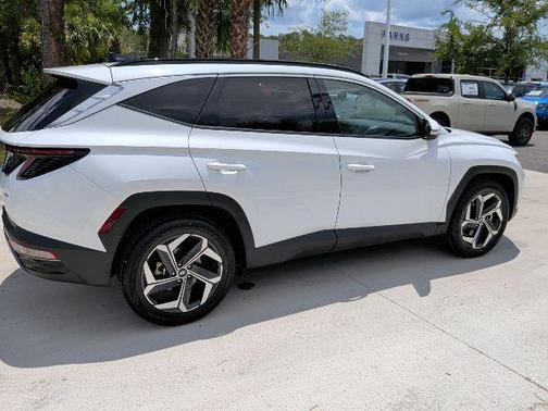 White Pearl 2024 Hyundai TUCSON Limited