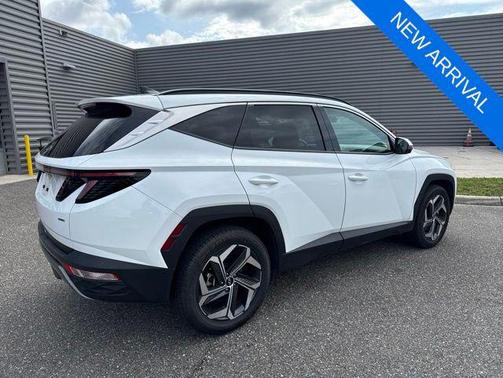 White Pearl 2024 Hyundai TUCSON Limited