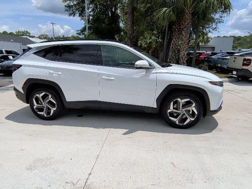 White Pearl 2024 Hyundai TUCSON Limited