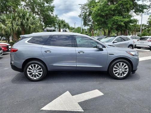 2021 Buick Enclave AWD Essence