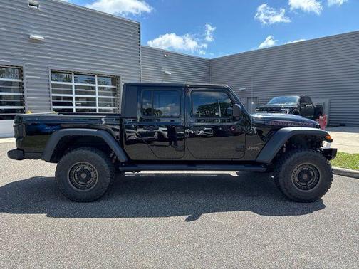 Black Clearcoat 2023 Jeep Gladiator Mojave 4x4