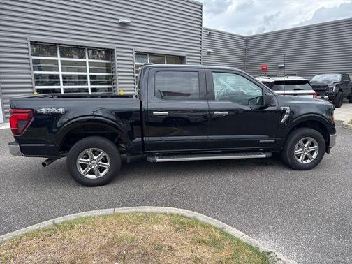Agate Black Metallic 2024 Ford F-150 XLT