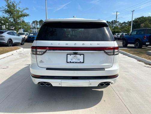 Pristine White Metallic Tri-Coat 2023 Lincoln Aviator Grand Touring AWD