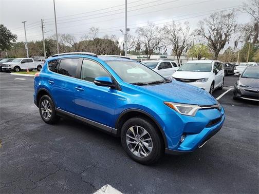 2018 Toyota RAV4 Hybrid XLE