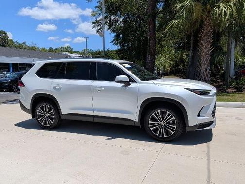 Wind Chill Pearl 2024 Toyota Grand Highlander Hybrid Limited MAX