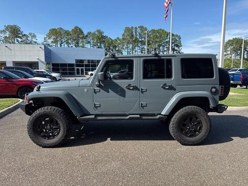 2014 Jeep Wrangler Unlimited Sahara