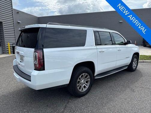 Summit White 2019 GMC Yukon XL SLT