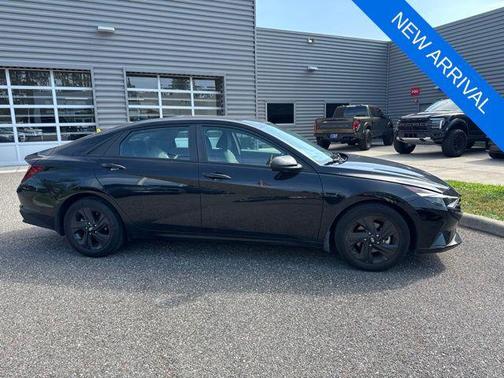 Onyx Black 2023 Hyundai ELANTRA SEL