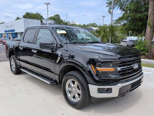 Agate Black Metallic 2025 Ford F-150 XLT