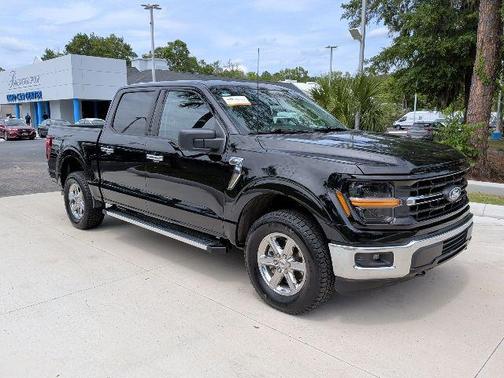 Agate Black Metallic 2025 Ford F-150 XLT
