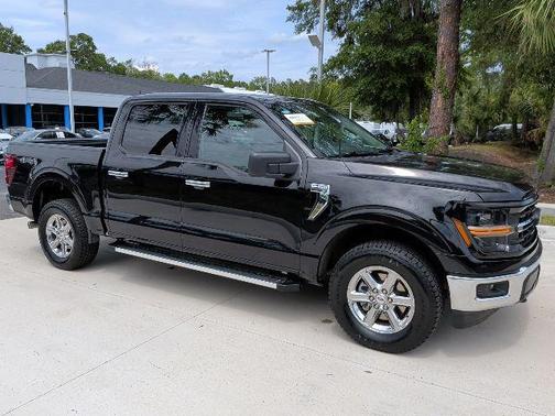 Agate Black Metallic 2025 Ford F-150 XLT