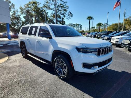 2023 Jeep Wagoneer L Series II 4x2
