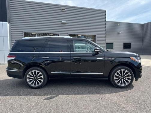 2024 Lincoln Navigator Reserve