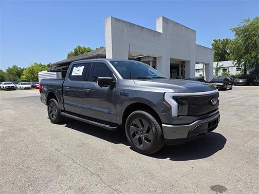 2025 Ford F-150 Lightning Flash