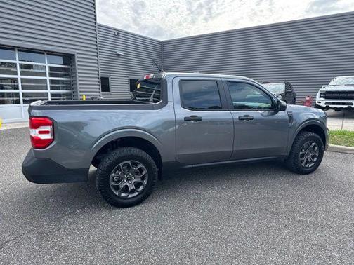 Carbonized Gray Metallic 2024 Ford Maverick XLT