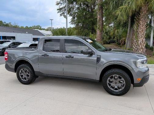 Carbonized Gray Metallic 2024 Ford Maverick XLT