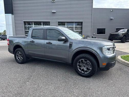 Carbonized Gray Metallic 2024 Ford Maverick XLT