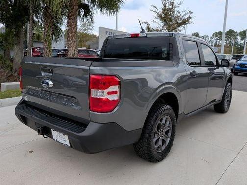 Carbonized Gray Metallic 2024 Ford Maverick XLT