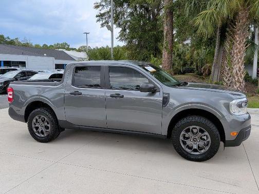Carbonized Gray Metallic 2024 Ford Maverick XLT
