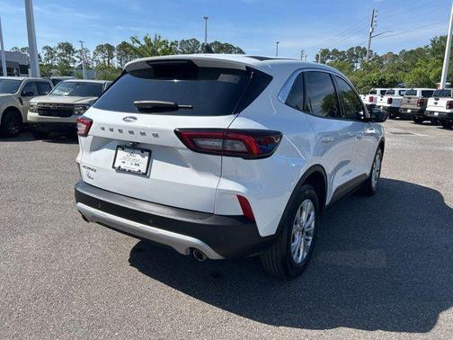 Oxford White 2024 Ford Escape Active