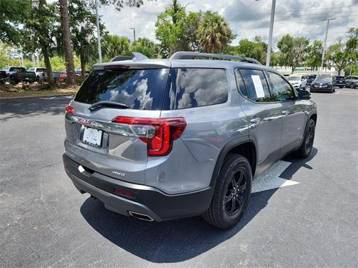 2022 GMC Acadia AWD AT4
