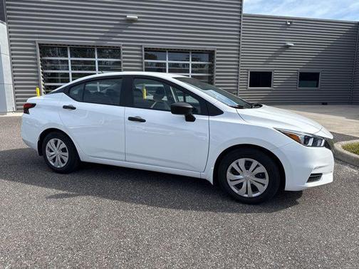 2022 Nissan Versa 1.6 S