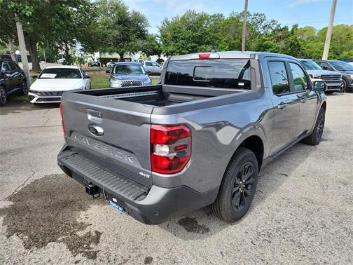 Carbonized Gray Metallic 2024 Ford Maverick Lariat