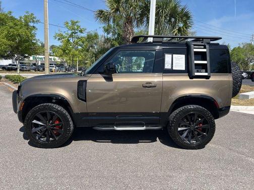 Gondwana Stone Metallic 2021 Land Rover Defender 90 X