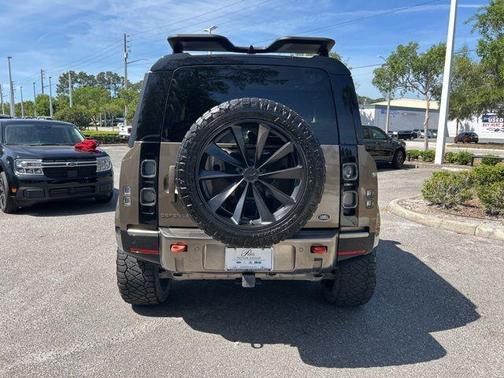 Gondwana Stone Metallic 2021 Land Rover Defender 90 X