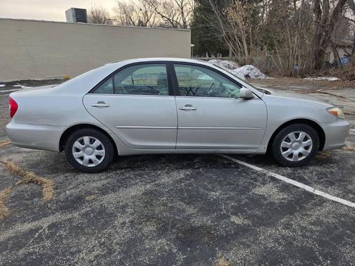 2003 Toyota Camry LE