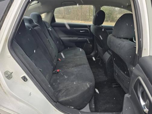 Solid White 2015 Nissan Altima 2.5 S