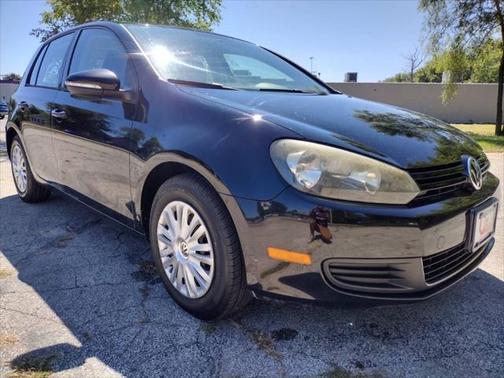 2010 Volkswagen Golf 4-Door