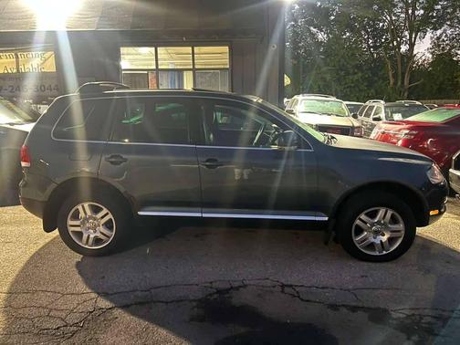 2004 Volkswagen Touareg V8