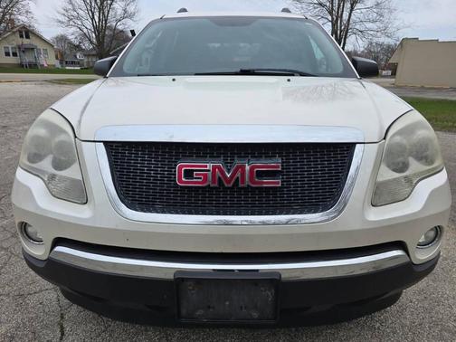 White 2012 GMC Acadia SLE