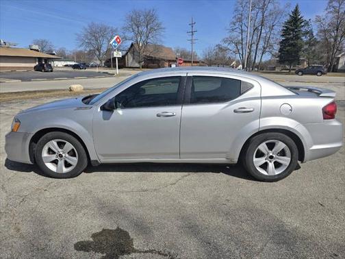 2012 Dodge Avenger SE