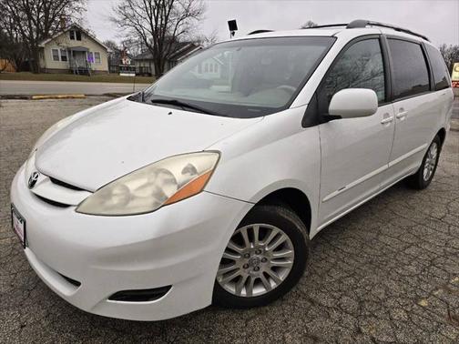 2008 Toyota Sienna XLE