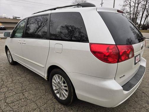 2008 Toyota Sienna XLE