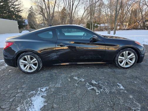 2011 Hyundai Genesis Coupe 2.0T