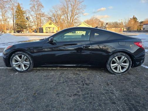 2011 Hyundai Genesis Coupe 2.0T