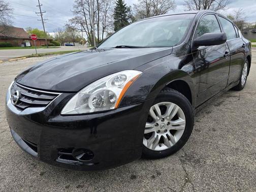 Super Black 2010 Nissan Altima 2.5 SL