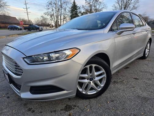2014 Ford Fusion SE