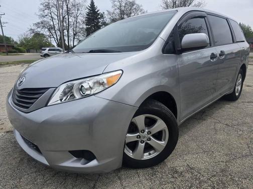Predawn Gray Mica 2012 Toyota Sienna Base