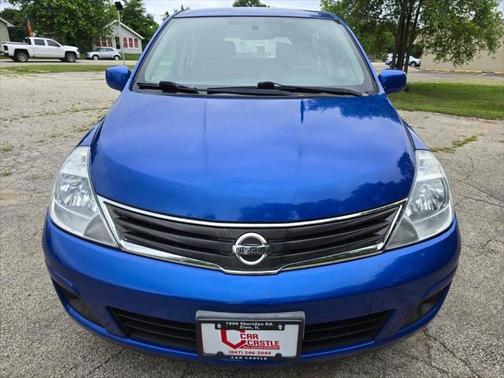 2011 Nissan Versa 1.8 S