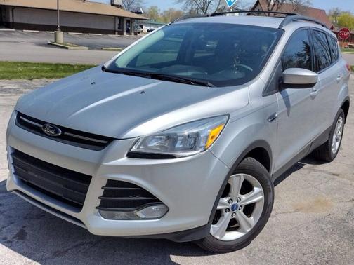 Ingot Silver Metallic 2013 Ford Escape SE