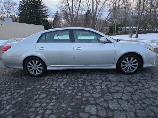 2011 Toyota Avalon Limited