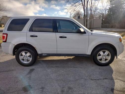 2011 Ford Escape XLS