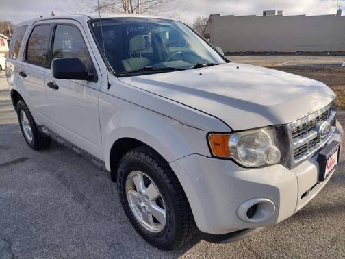 2011 Ford Escape XLS