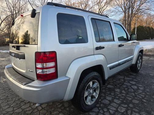 2008 Jeep Liberty Sport