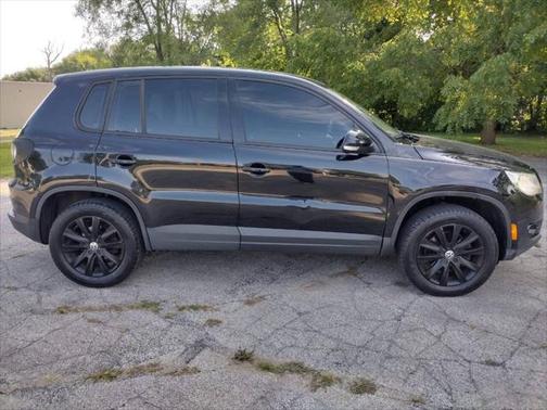 2009 Volkswagen Tiguan Base